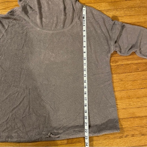 Fila Women’s Taupe Adjustable Cowl Neck Hooded Sweatshirt Hoodie Medium - Picture 11 of 11